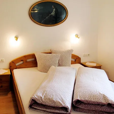 Jenneweinhutte 408w Holiday home Zell am Ziller