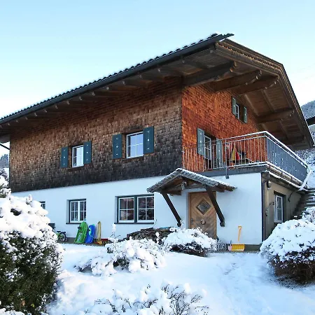 Jenneweinhutte 408w * 齐勒河谷采尔